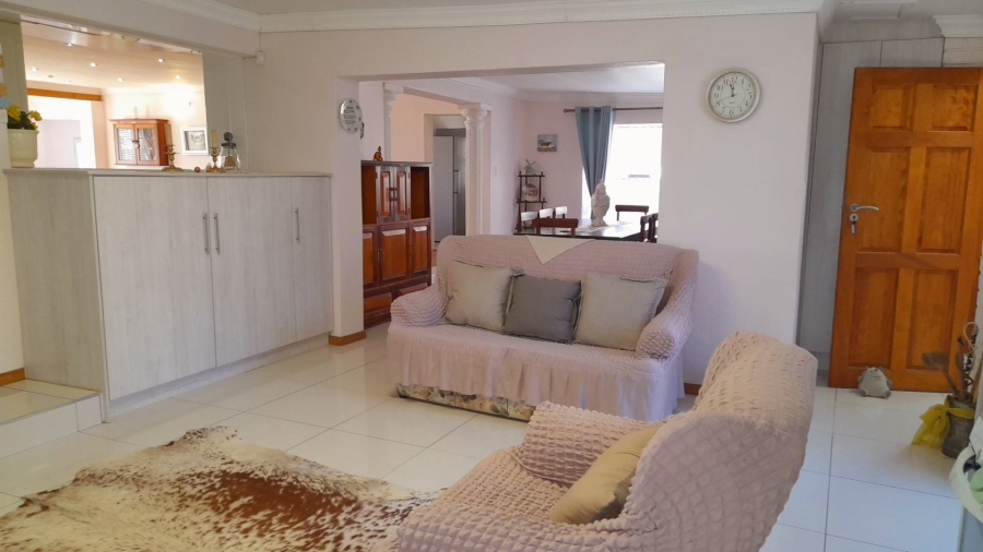 3 Bedroom Property for Sale in Campher Park Eastern Cape